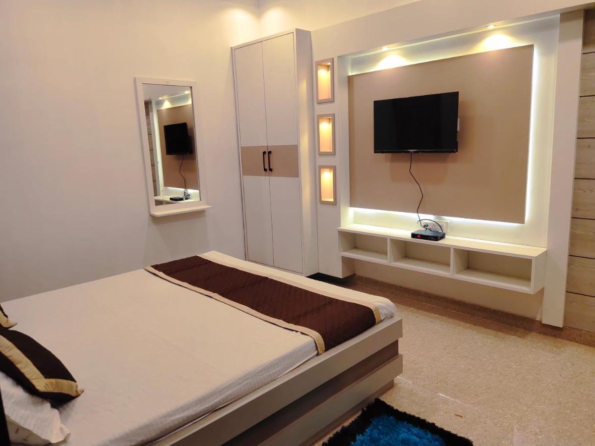 Hotel The Shree Jee Palace Mirzapur Ngoại thất bức ảnh